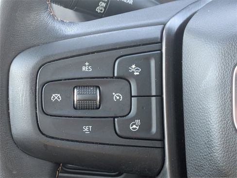 Used 2021 GMC Yukon AT4 image 29