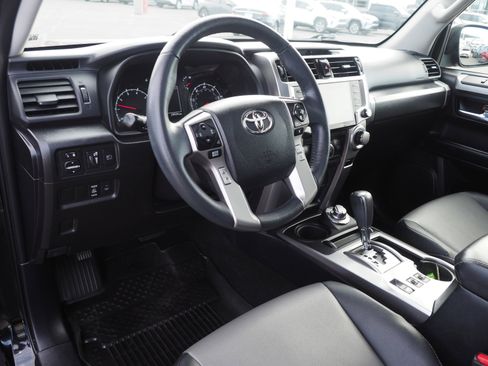 Used 2022 Toyota 4Runner SR5 Premium w/ Moonroof Package image 10