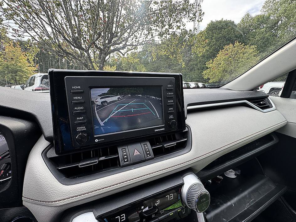 Certified 2022 Toyota RAV4 XLE Premium FWD image 8