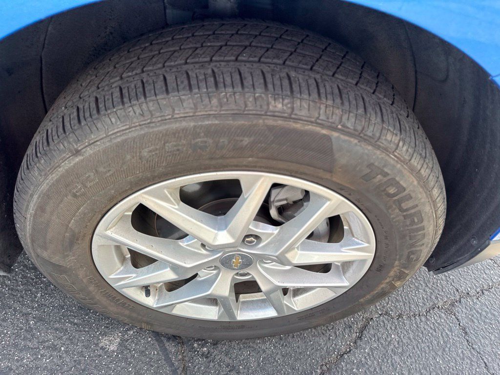 Used 2024 Chevrolet Equinox LT AWD/4WD image 7