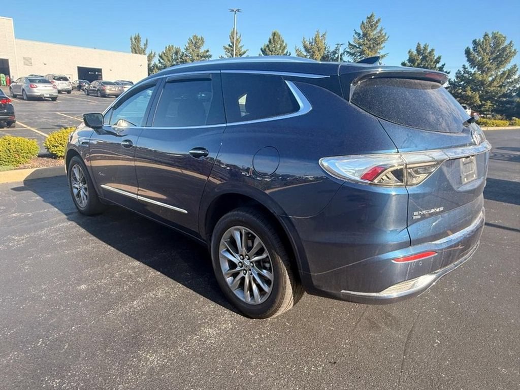 Used 2024 Buick Enclave Avenir w/ Avenir Technology Package AWD/4WD image 9