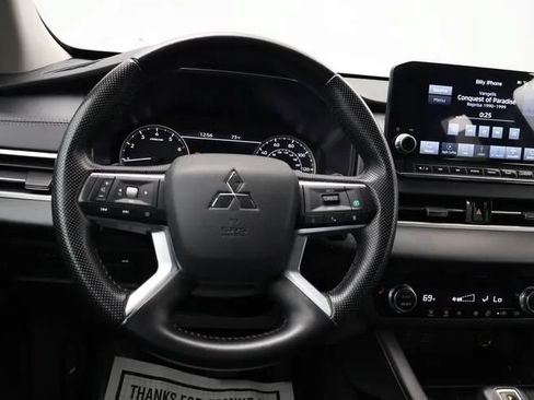 Used 2024 Mitsubishi Outlander Ralliart AWD/4WD image 20
