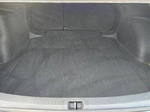 Used 2025 Toyota Corolla LE image 6