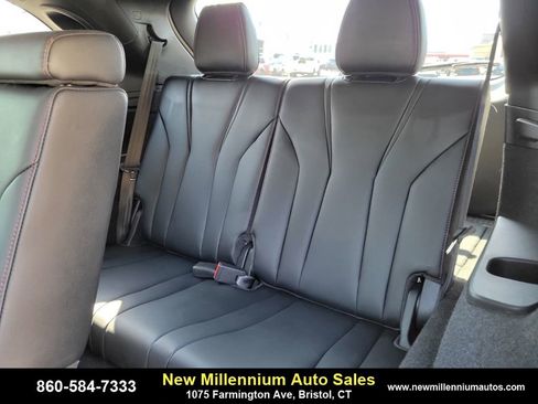 Used 2022 Acura MDX A-Spec image 17