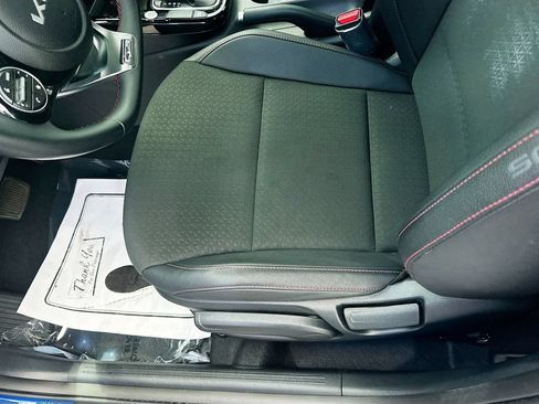 Used 2024 Kia Soul GT-Line FWD image 19