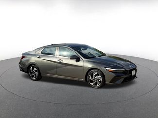 Used 2025 Hyundai Elantra SEL video 2