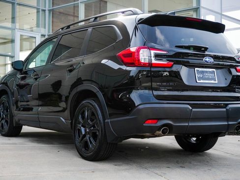 Used 2025 Subaru Ascent Bronze Edition image 9