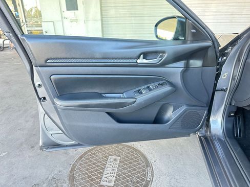 Used 2024 Nissan Altima 2.5 SV image 20