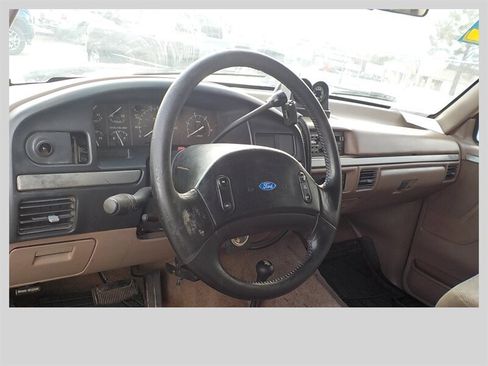 Used 1992 Ford F250 XLT image 10