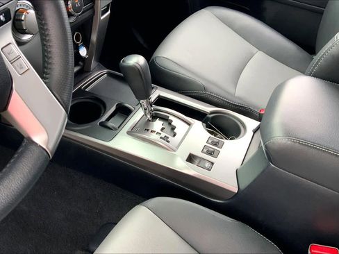 Used 2021 Toyota 4Runner SR5 Premium image 16