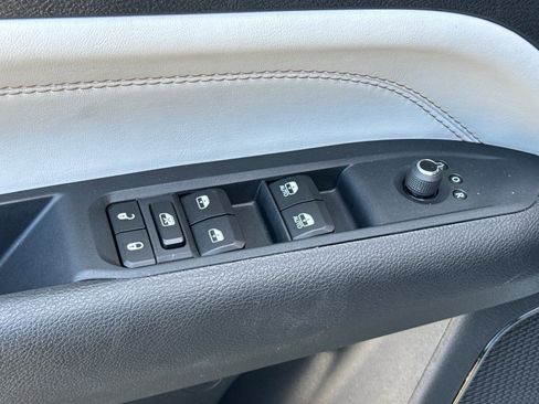 Used 2025 Jeep Compass Limited AWD/4WD image 14