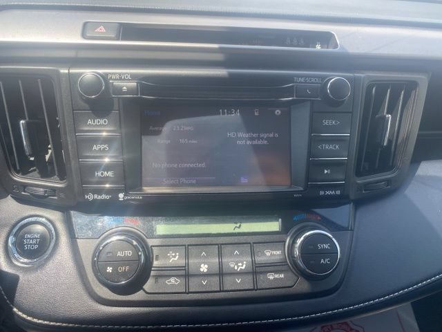Used 2018 Toyota RAV4 XLE AWD/4WD image 22