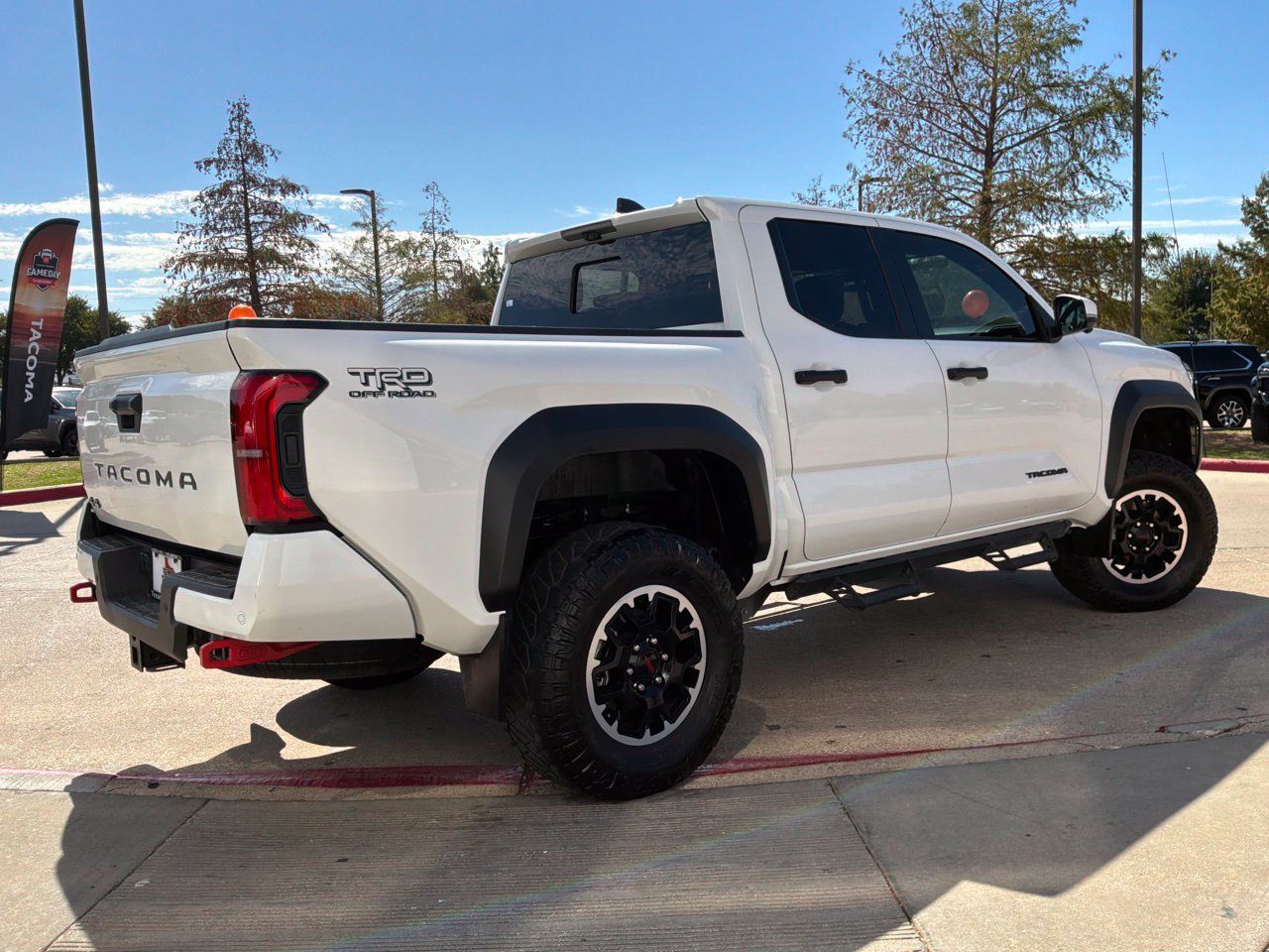 Used 2024 Toyota Tacoma TRD Off-Road w/ TRD Off Road Premium Package AWD/4WD image 6