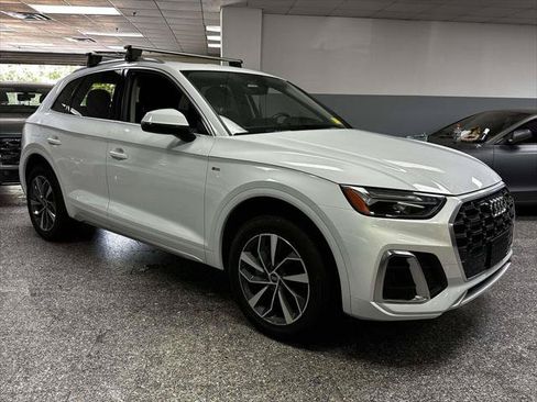 Used 2024 Audi Q5 2.0T Premium w/ Convenience Package AWD/4WD image 1
