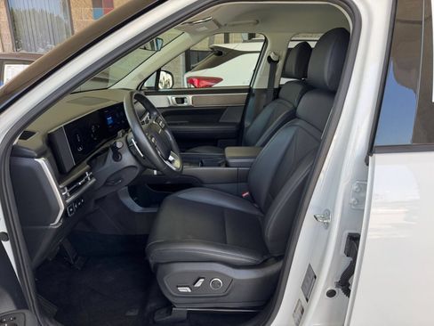 Used 2025 Hyundai Santa Fe SEL FWD image 29