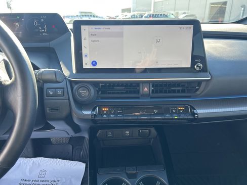 Used 2024 Toyota Prius Limited image 16