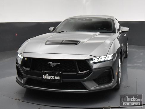 Used 2024 Ford Mustang GT Premium image 45