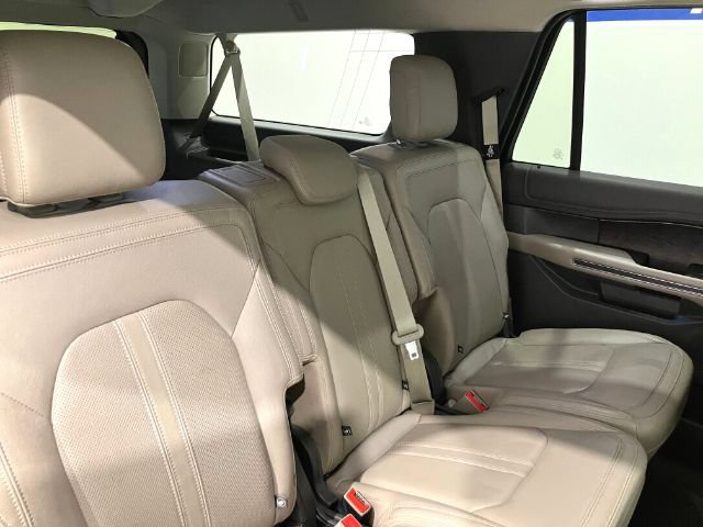 Used 2019 Ford Expedition Max Limited w/ Equipment Group 302A AWD/4WD image 26