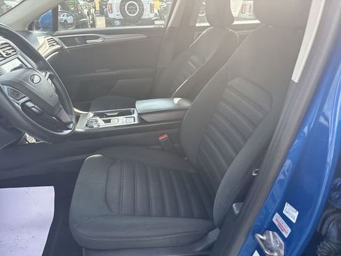 Used 2019 Ford Fusion SE image 15