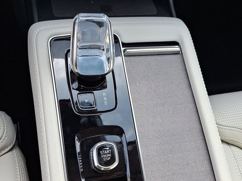 New 2026 Volvo XC90 B6 Ultra w/ Protection Package image 11