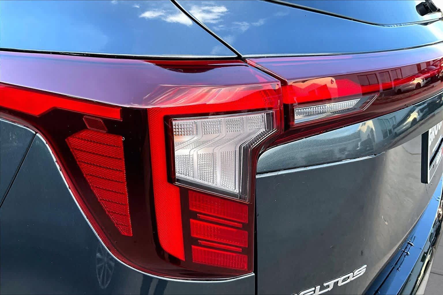 Used 2024 Kia Seltos SX AWD/4WD image 27