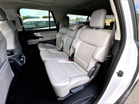 Used 2025 Ford Expedition Max Active image 21