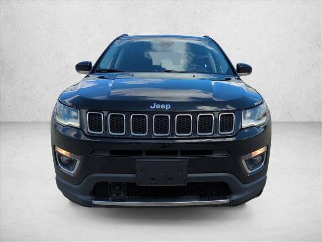Used 2018 Jeep Compass Limited w/ Navigation Group AWD/4WD image 2