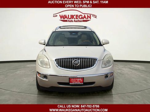 Used 2011 Buick Enclave CXL AWD/4WD image 2