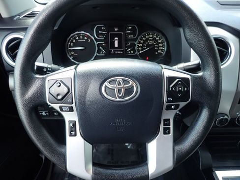 Used 2019 Toyota Tundra SR5 w/ SR5 Upgrade Package AWD/4WD image 12