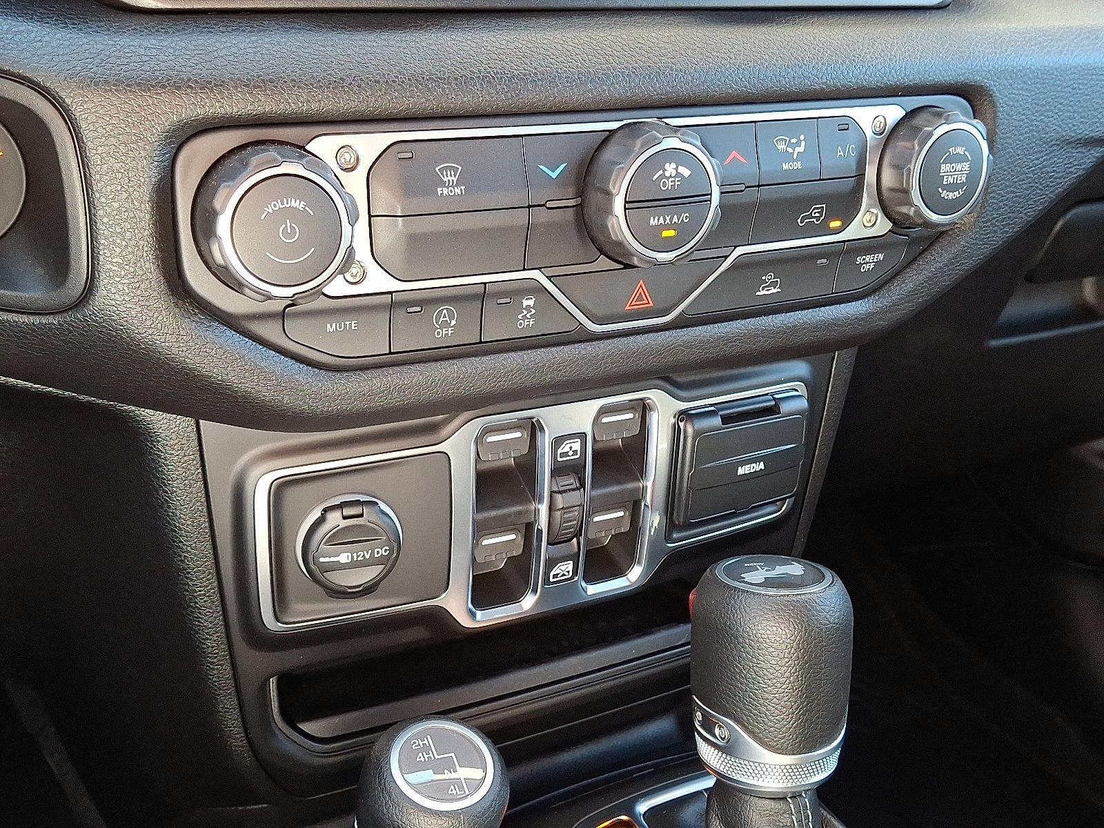 New 2026 Jeep Wrangler Unlimited Sport AWD/4WD image 11