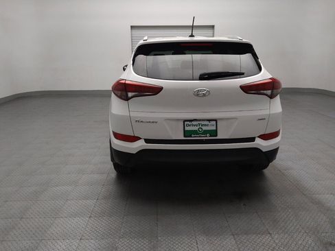 Used 2017 Hyundai Tucson SE AWD/4WD image 6
