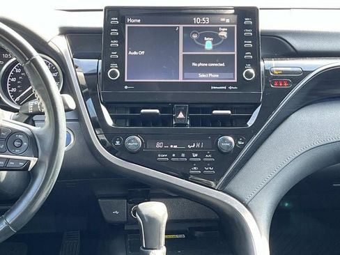 Used 2022 Toyota Camry XLE w/ Cold Weather Package FWD image 15