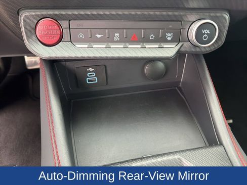 Used 2025 Ford Mustang GT Premium image 28