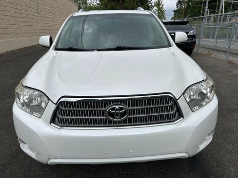 Used 2010 Toyota Highlander Limited AWD/4WD image 2