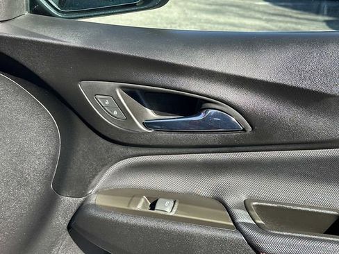 Used 2023 Chevrolet Equinox RS w/ RS Leather Package image 9