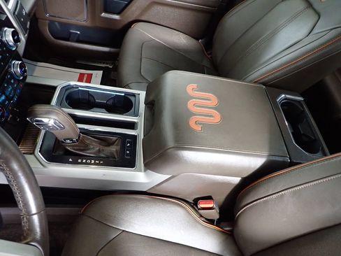 Used 2015 Ford F150 King Ranch w/ Equipment Group 601A Luxury AWD/4WD image 31
