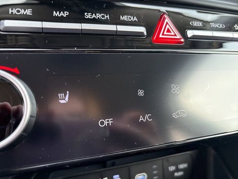 Used 2025 Hyundai Tucson SEL FWD image 24