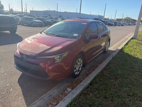 Used 2026 Toyota Corolla LE image 1