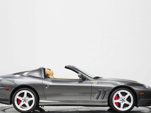 Used 2005 Ferrari 575M Maranello Superamerica RWD image 2