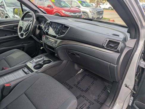 Used 2021 Honda Passport Sport image 31