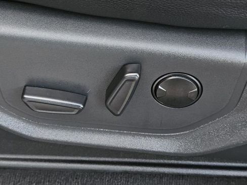 Used 2022 Ford F250 Lariat w/ Tremor Off-Road Package image 29