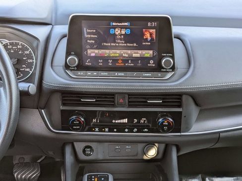 Certified 2024 Nissan Rogue SV image 20