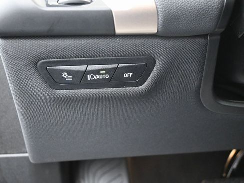 Used 2023 BMW iX xDrive50 w/ Premium Package image 22