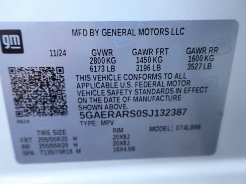 New 2025 Buick Enclave Preferred FWD image 28