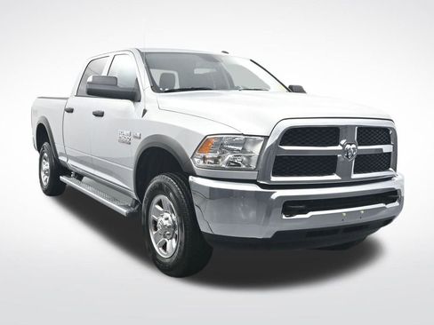 Used 2018 RAM 2500 Tradesman w/ Chrome Appearance Group image 3