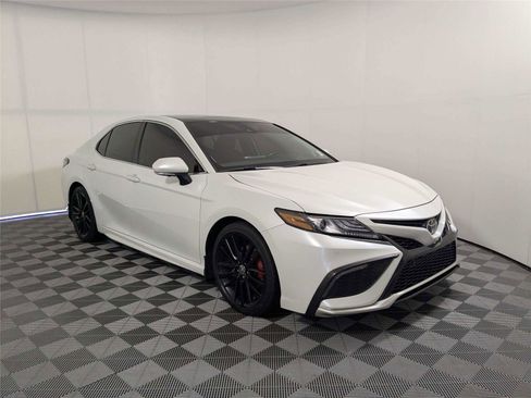 Used 2023 Toyota Camry XSE w/ Navigation Package FWD image 3