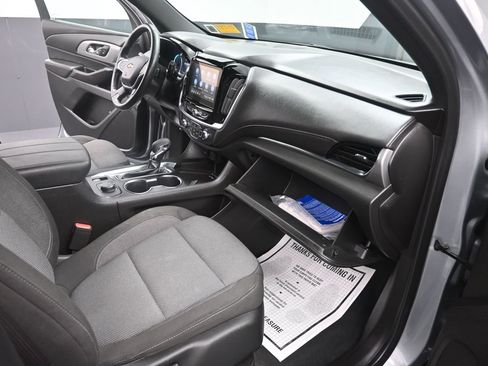 Used 2023 Chevrolet Traverse LT AWD/4WD image 43