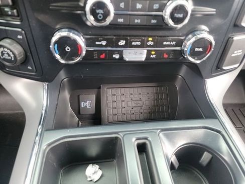 Used 2024 Ford F150 XLT AWD/4WD image 12