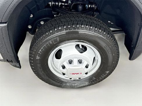 New 2026 GMC Sierra 3500 Pro w/ Convenience Package image 18