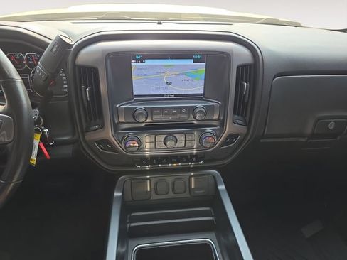 Used 2018 GMC Sierra 2500 SLT w/ Duramax Plus Package AWD/4WD image 14